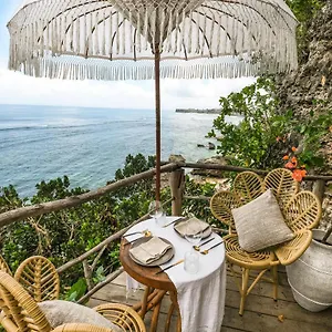 The Korowai 4*, Uluwatu Indonesia